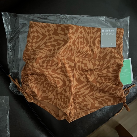 NWT geo print workout set - Picture 8 of 8